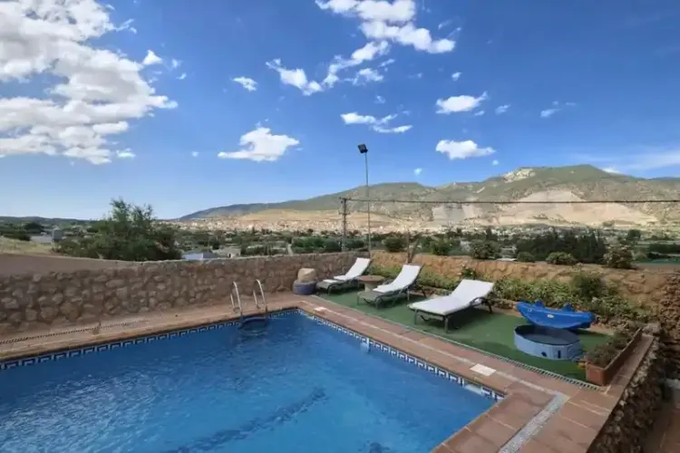 Diseminados48, El Puntal, Granada 18640, 7 Habitaciones Habitaciones, 0 ,3 BathroomsBathrooms,Chalet,En Venta,Diseminados,0,1464
