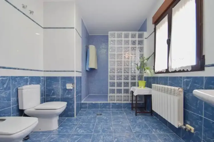 Address not available!, 7 Habitaciones Habitaciones, 0 ,4 BathroomsBathrooms,Chalet,En Venta,Alhelies,0,1465