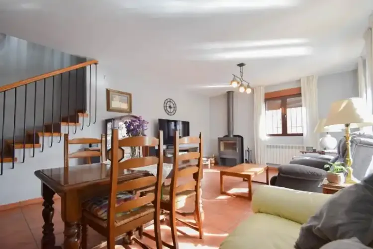 Address not available!, 7 Habitaciones Habitaciones, 0 ,4 BathroomsBathrooms,Chalet,En Venta,Alhelies,0,1465