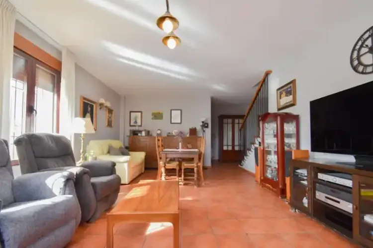 Address not available!, 7 Habitaciones Habitaciones, 0 ,4 BathroomsBathrooms,Chalet,En Venta,Alhelies,0,1465