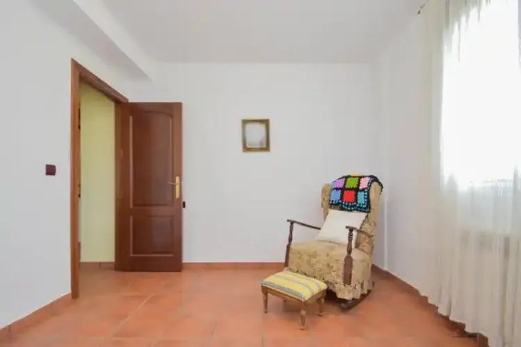 Address not available!, 7 Habitaciones Habitaciones, 0 ,4 BathroomsBathrooms,Chalet,En Venta,Alhelies,0,1465